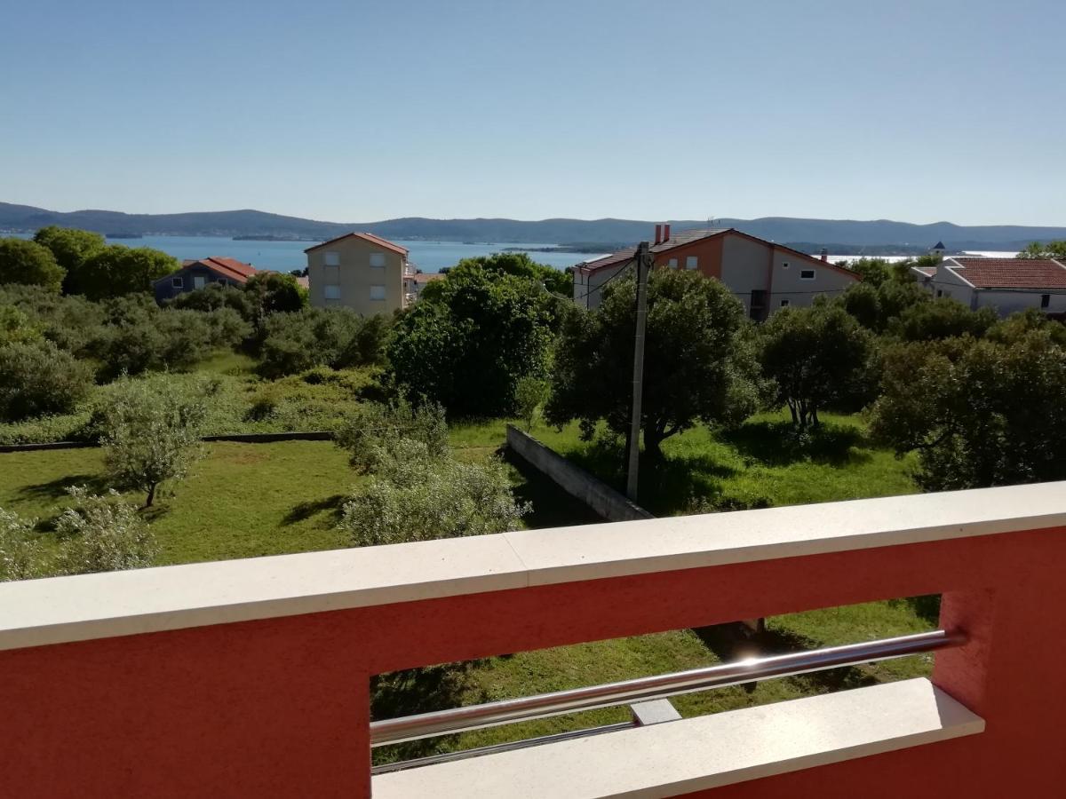 Villa „Drei Palmen“ Sveti Filip i Jakov Exterior foto